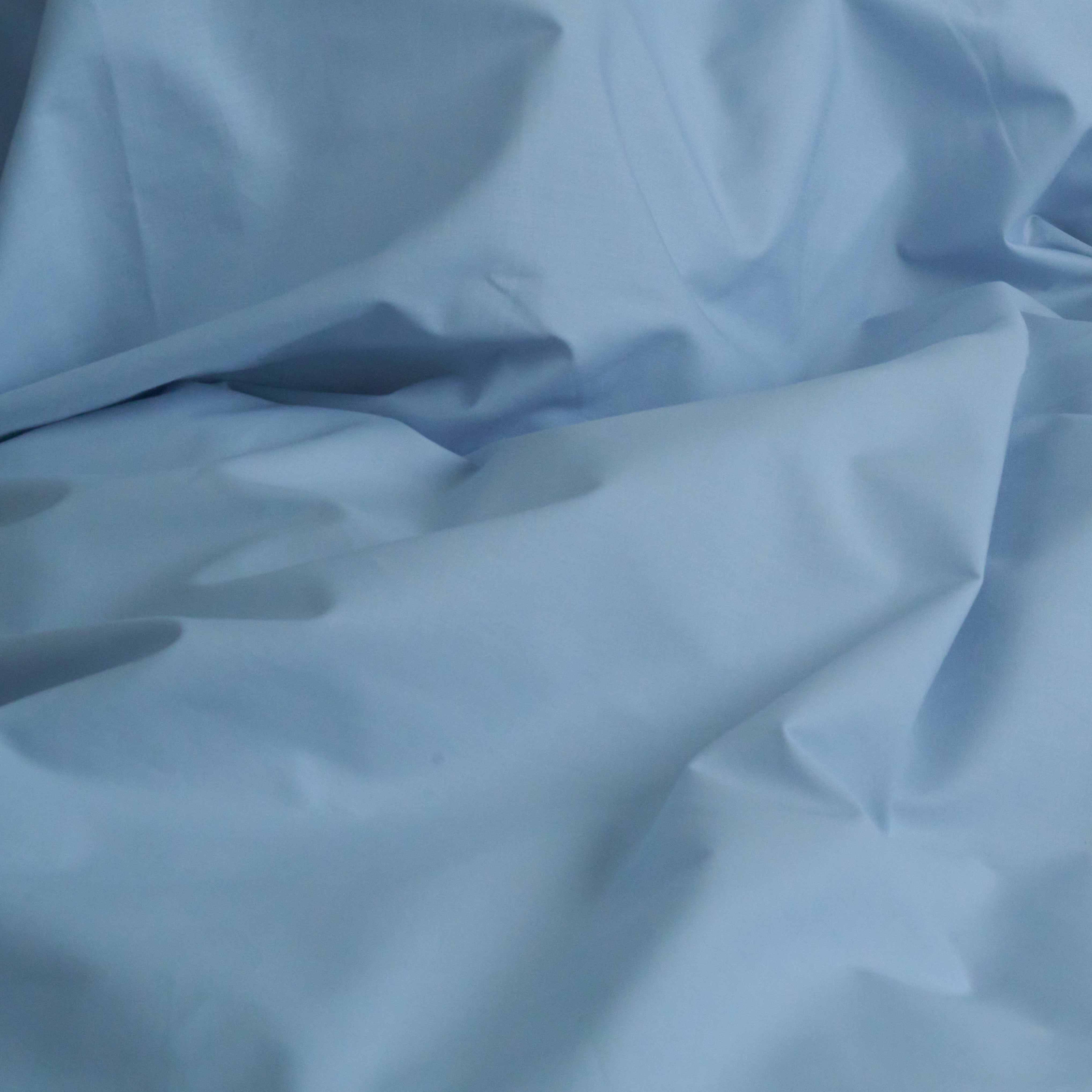 Crisp percale bed linen